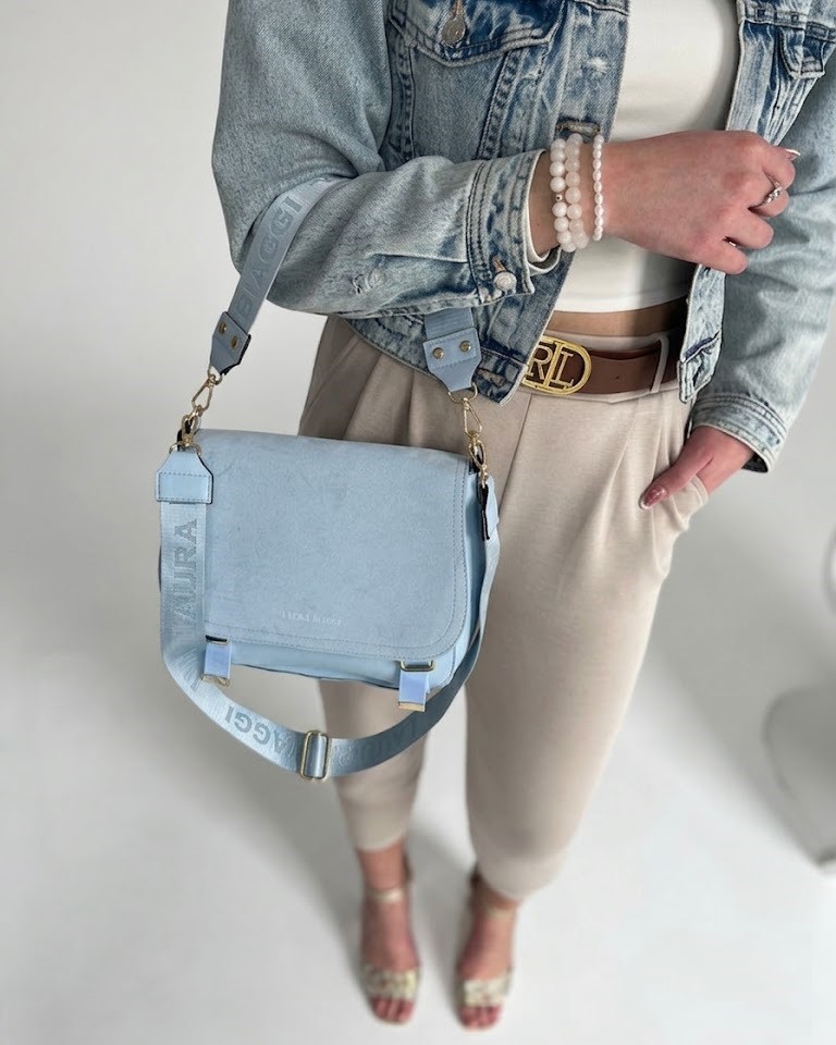 Modrá crossbody Laura Biaggi – praktická kabelka na rameno